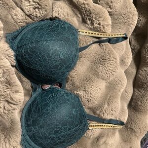 EUC Victorias Secret Dark Green Bombshell 2 Cup  Silver Strap Bra 36 DD